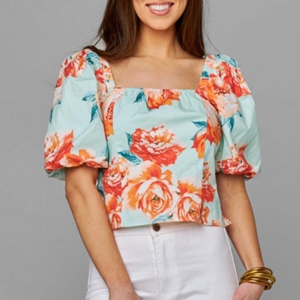 Buddy Love Mint floral puff sleeve top.
Size Large Boho Cottagecore Coquette